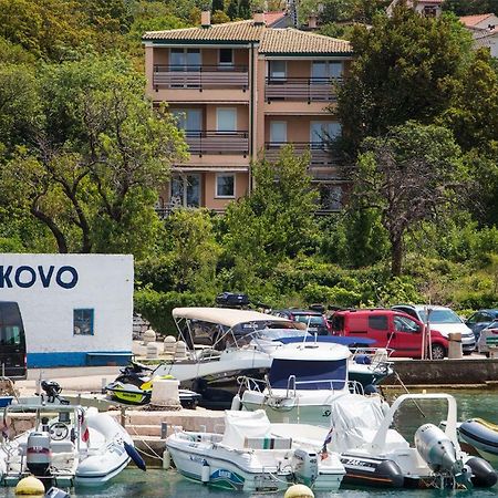 Lukovo Seafront Apartments Екстер'єр фото
