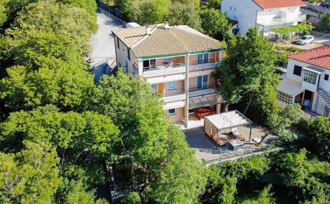 Lukovo Seafront Apartments Екстер'єр фото