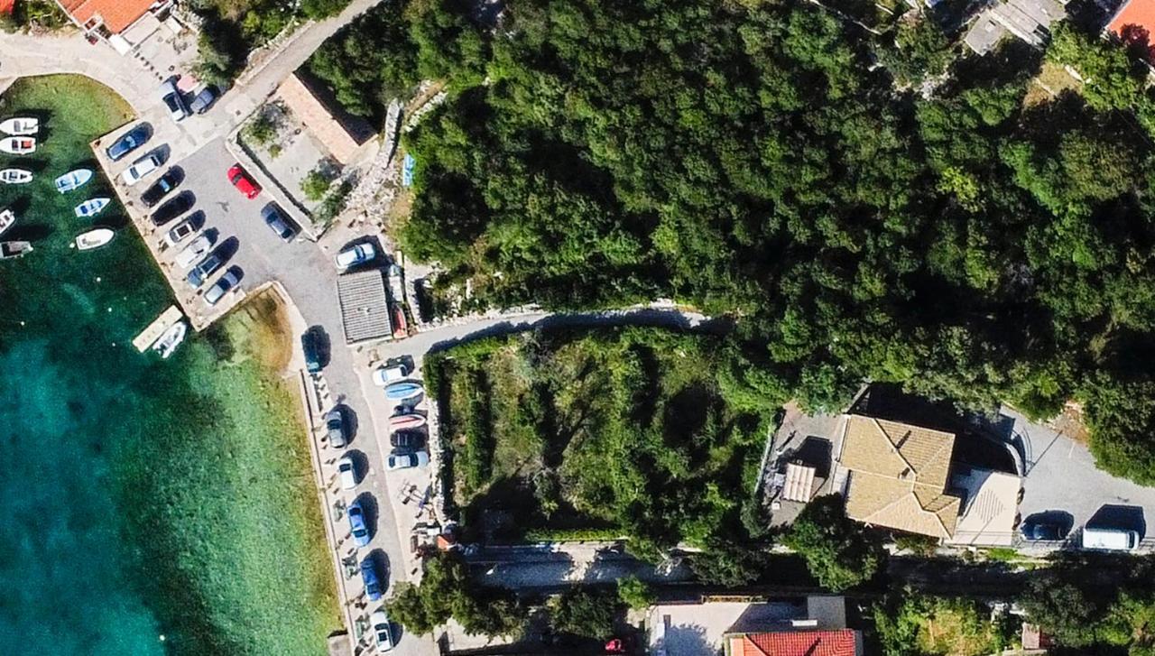 Lukovo Seafront Apartments Екстер'єр фото